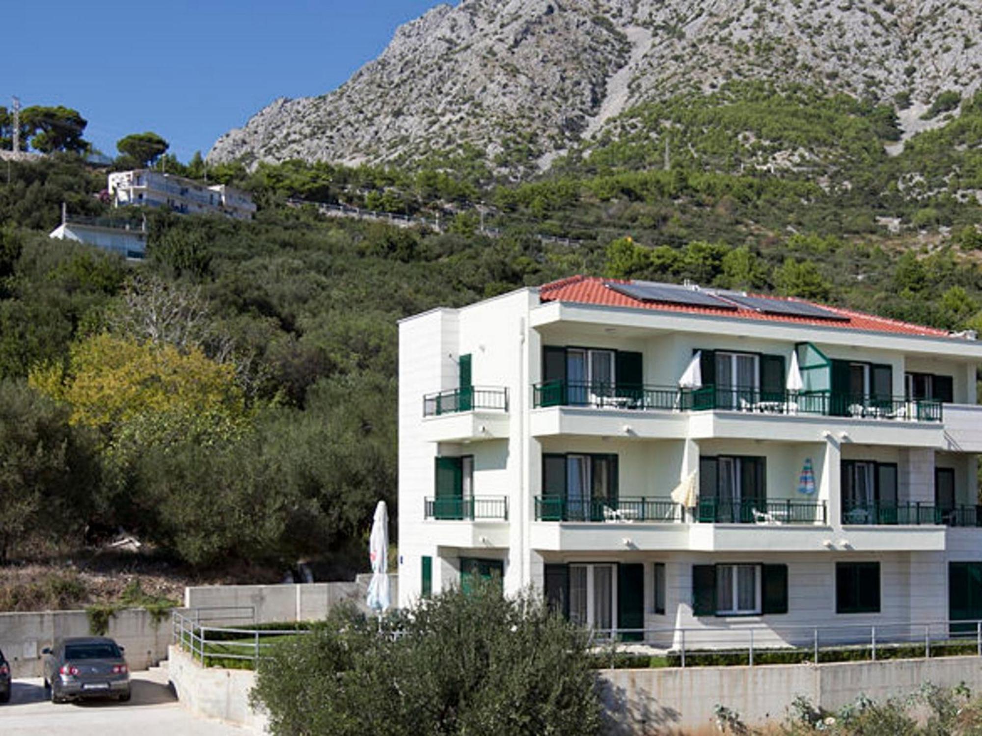 Apartments By The Sea Igrane, Makarska - 17292 Exterior foto