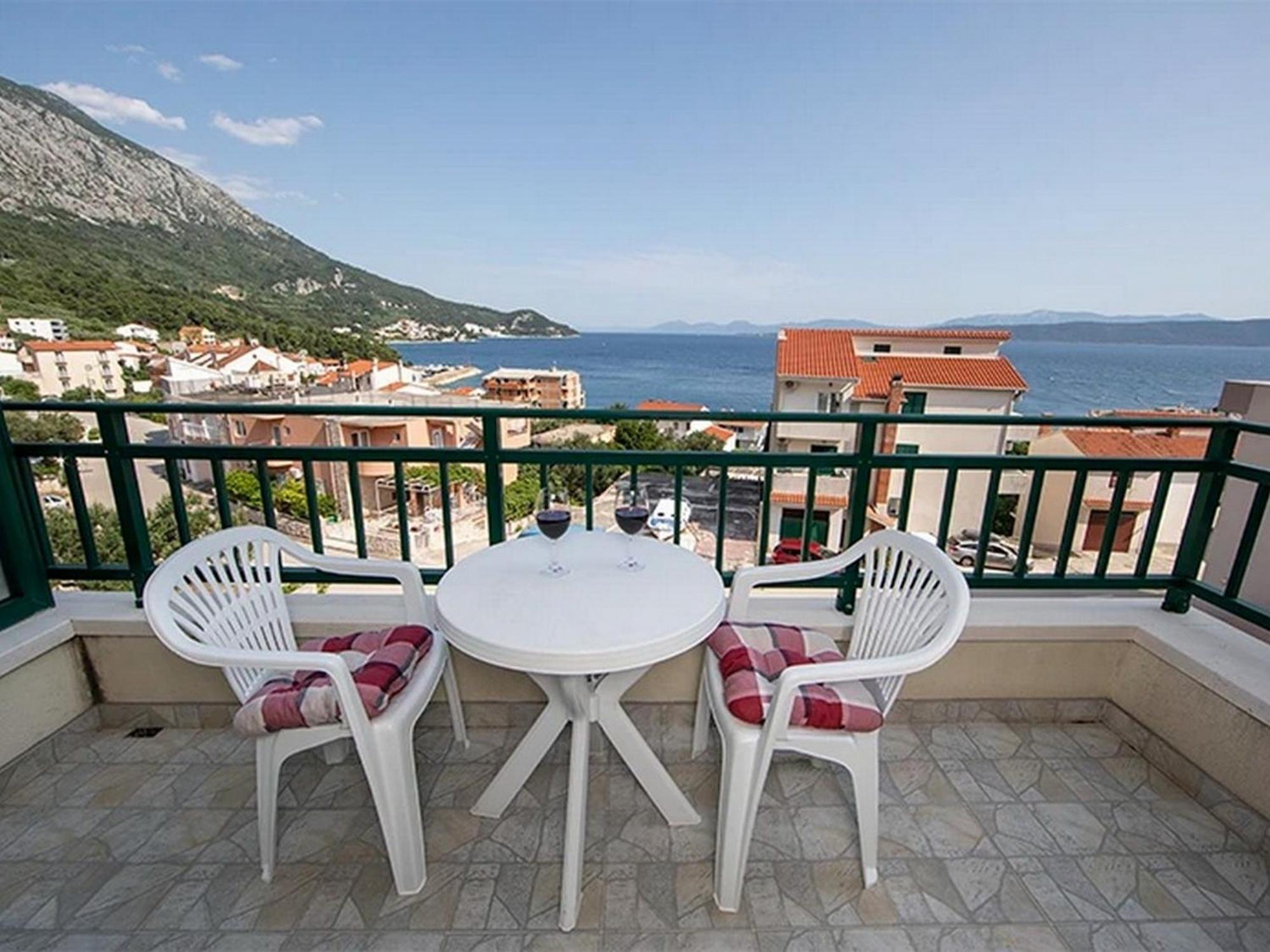 Apartments By The Sea Igrane, Makarska - 17292 Exterior foto