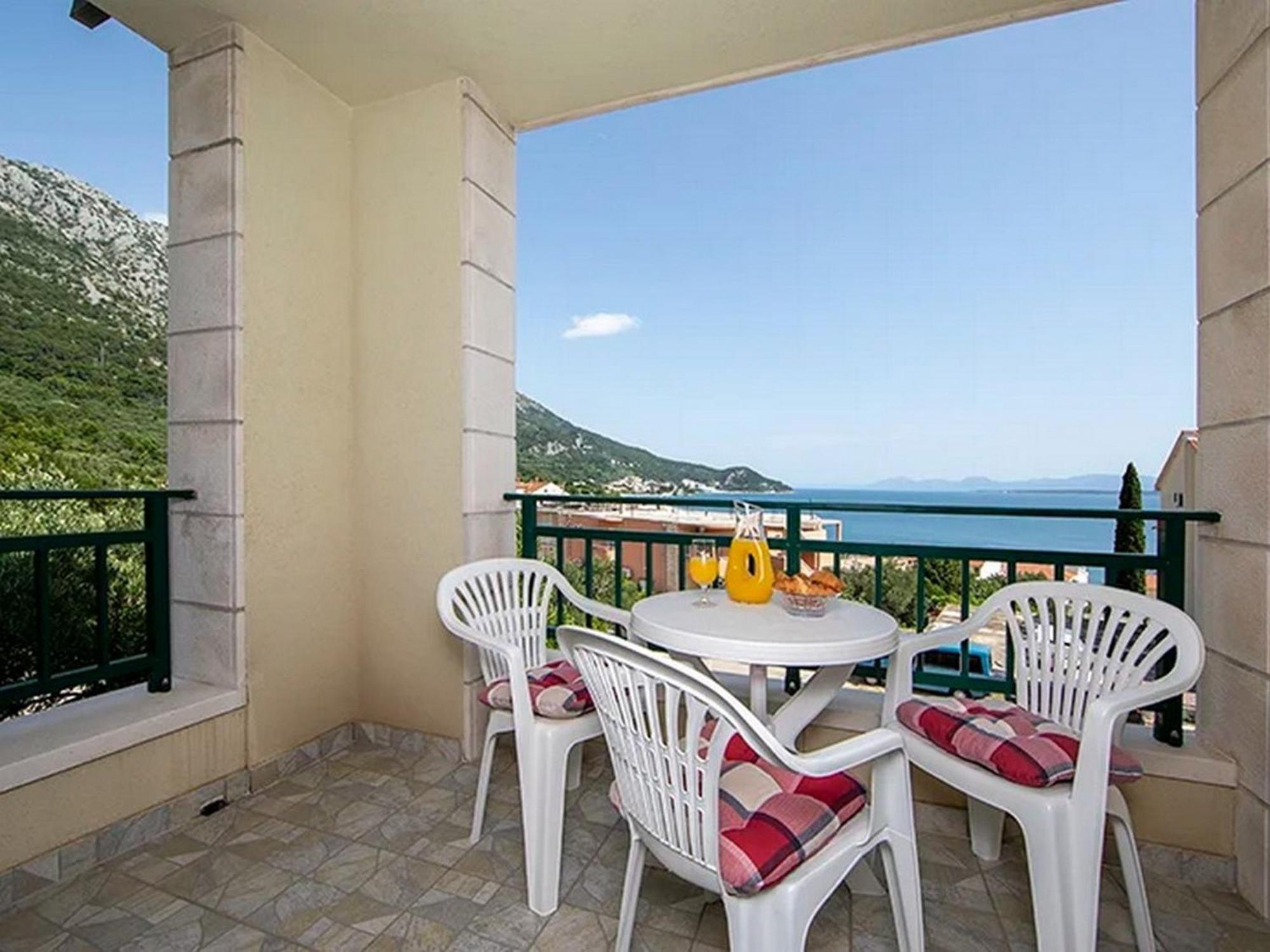 Apartments By The Sea Igrane, Makarska - 17292 Exterior foto