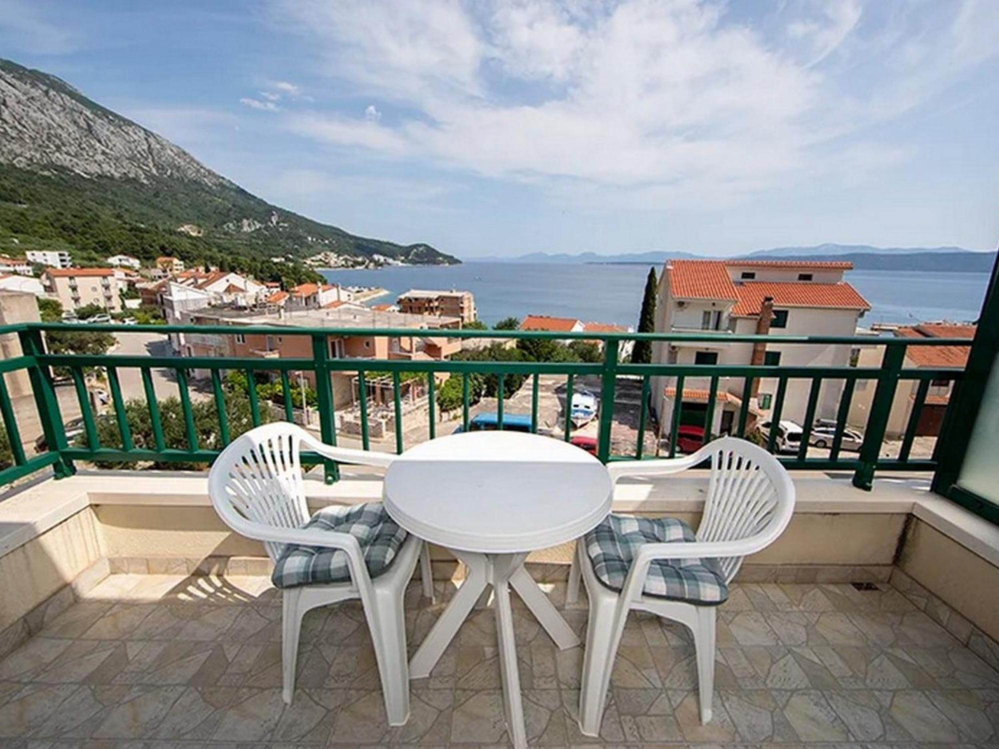 Apartments By The Sea Igrane, Makarska - 17292 Exterior foto