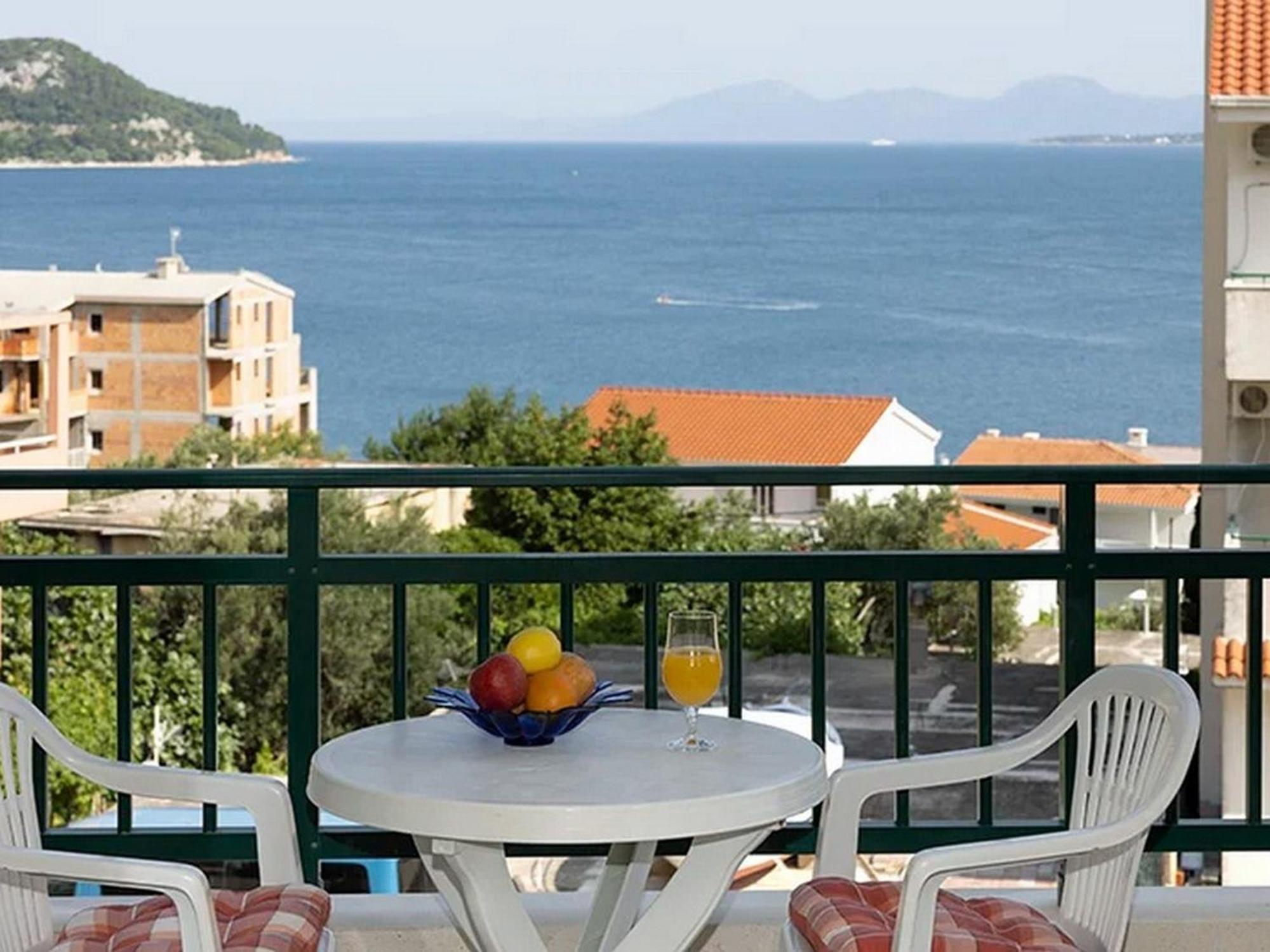 Apartments By The Sea Igrane, Makarska - 17292 Exterior foto