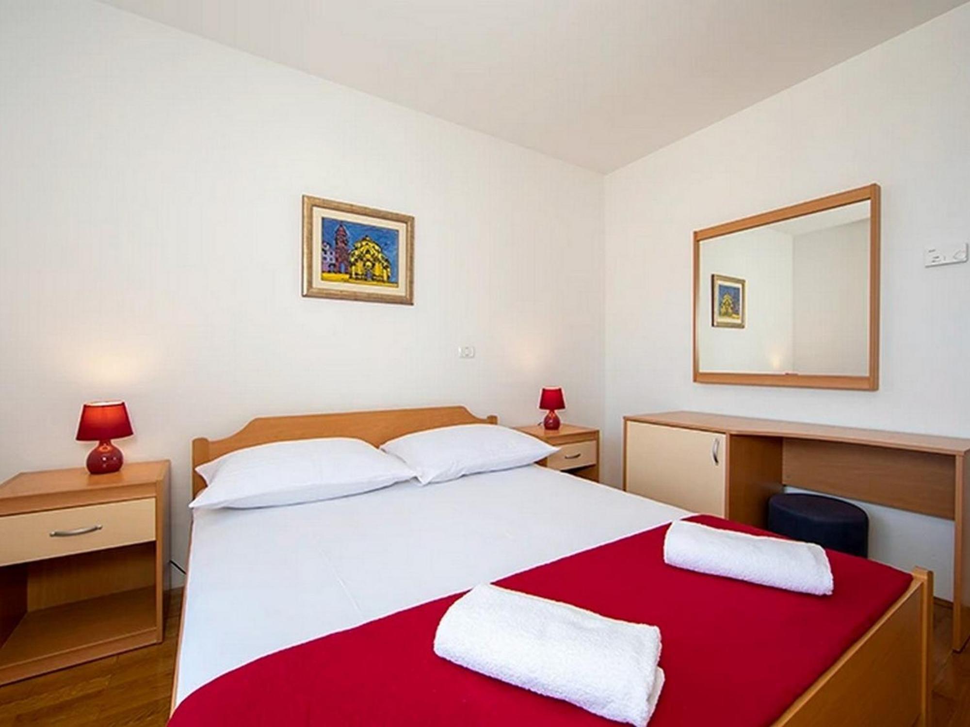Apartments By The Sea Igrane, Makarska - 17292 Zimmer foto